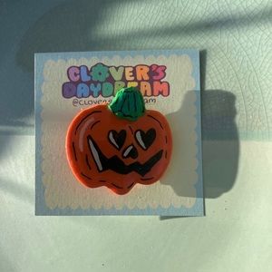 Heart Eyes Jack-O-Lantern pin | Spooky Season | Cute Halloween Pumpkin